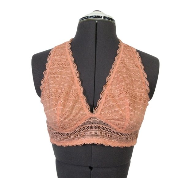 Victoria's Secret Other - Victoria's Secret lace triangle halter‎ bralette peach